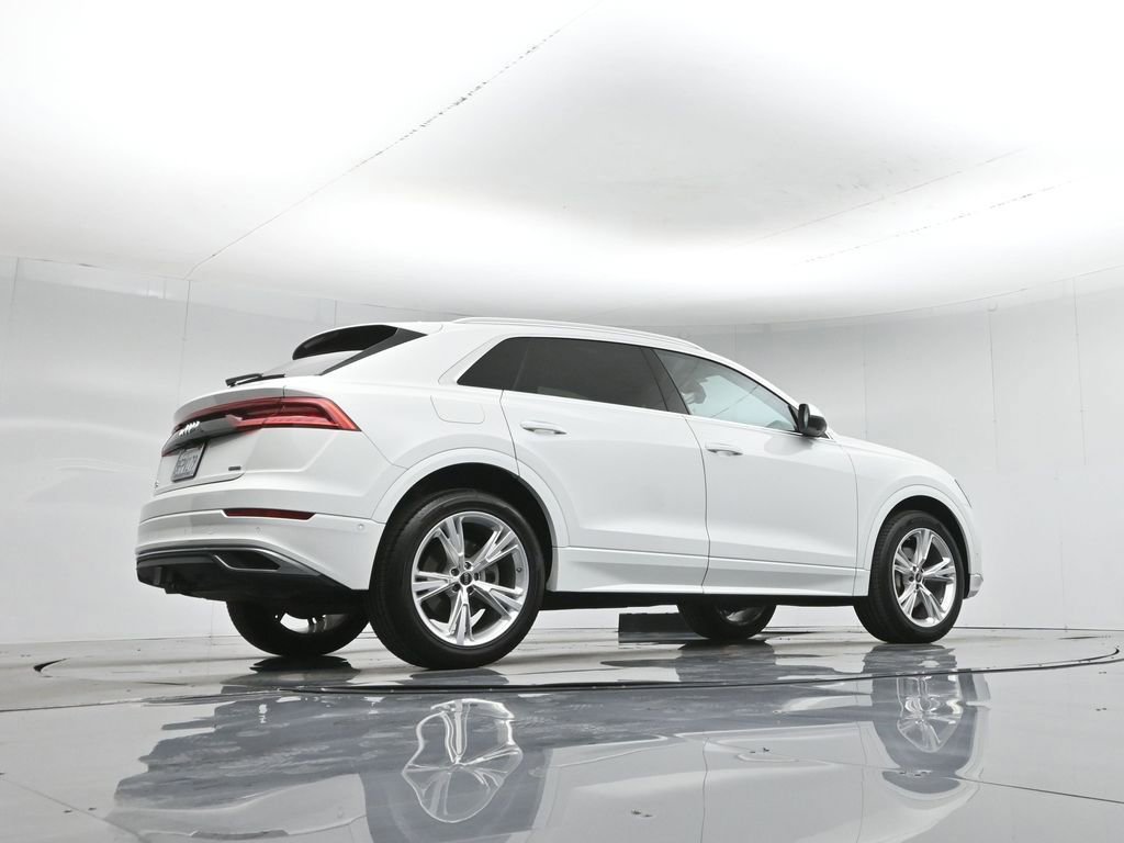 Used 2023 Audi Q8 Premium Plus image 13
