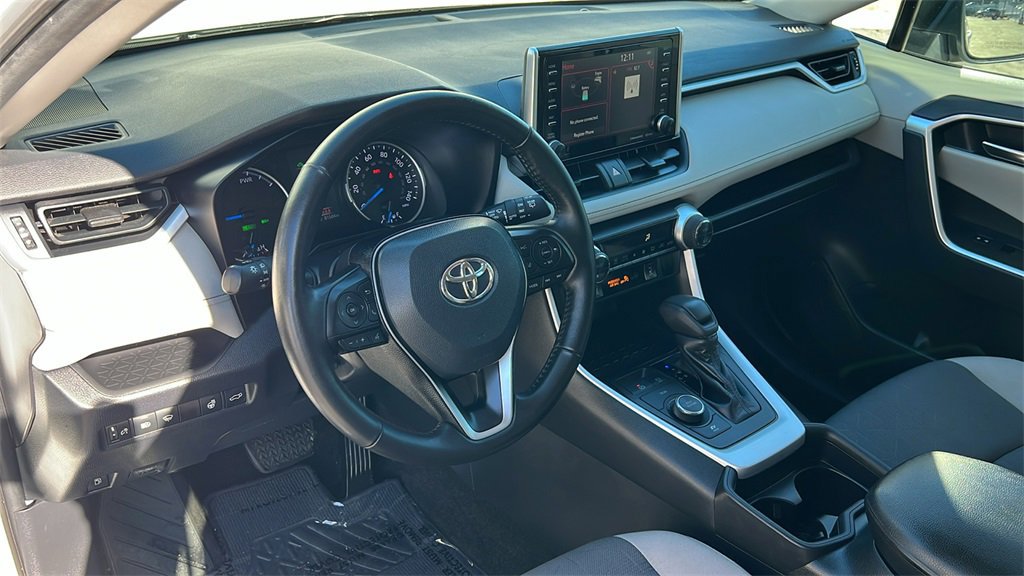 Used 2019 Toyota RAV4 XLE image 9