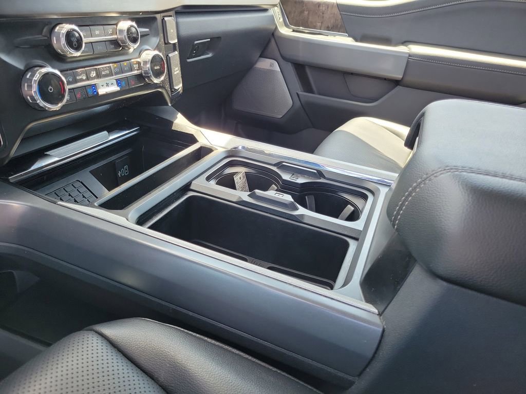 Certified 2024 Ford F250 Lariat w/ Lariat Ultimate Package AWD/4WD image 29