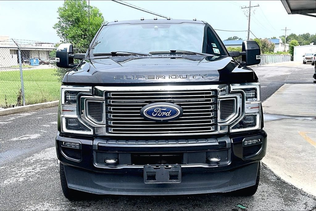 Certified 2022 Ford F350 Platinum AWD/4WD image 2