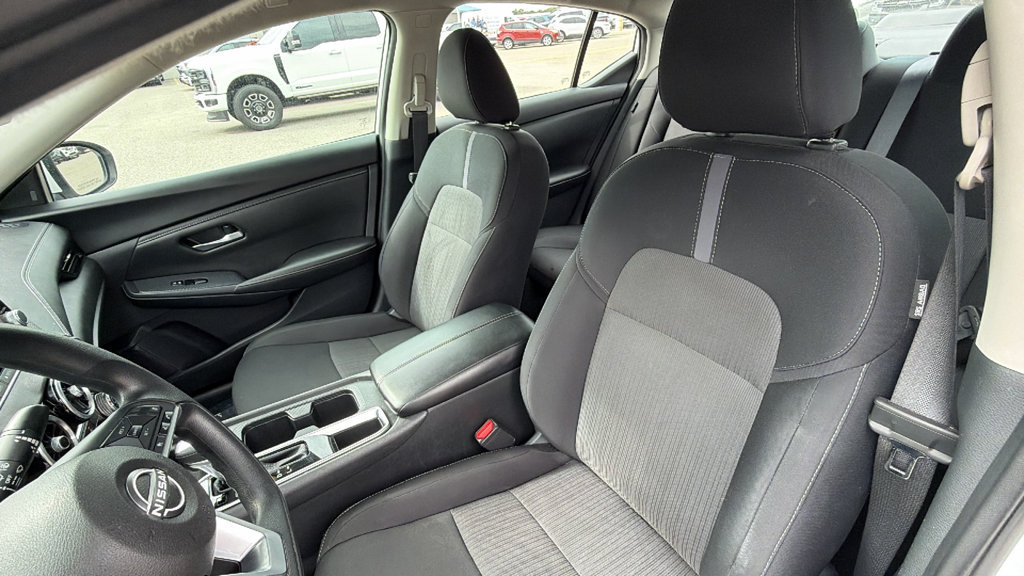 Used 2024 Nissan Sentra SV FWD image 19