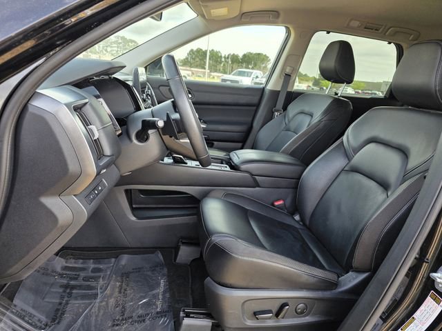 Used 2023 Nissan Pathfinder SL image 11