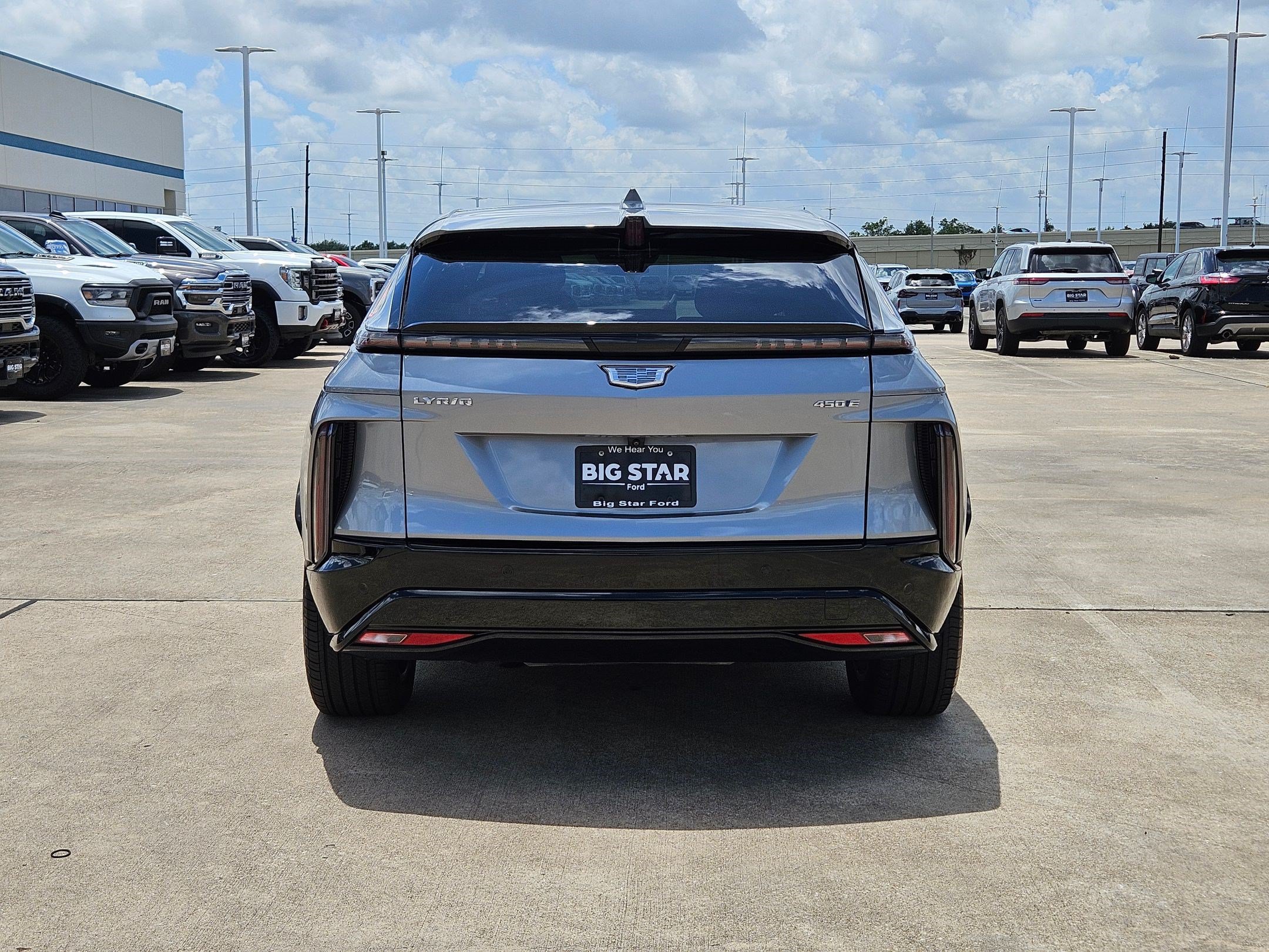 Used 2024 Cadillac Lyriq Sport RWD image 6