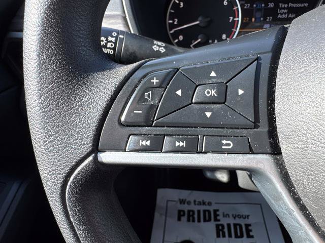Used 2025 Nissan Altima 2.5 SV FWD image 11