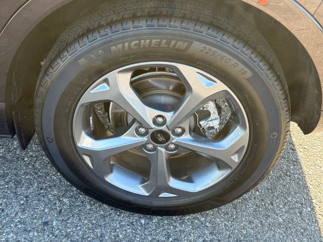 Certified 2023 Ford Escape ST-Line w/ Tech Pack #1 AWD/4WD image 5