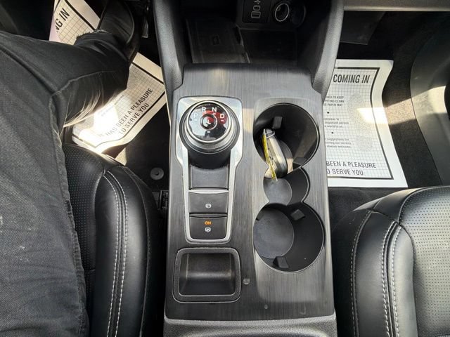 Certified 2025 Ford Escape Platinum AWD/4WD image 32