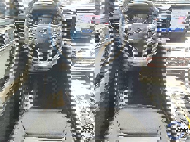 Certified 2022 Ford Explorer XLT w/ Equipment Group 202A image 9