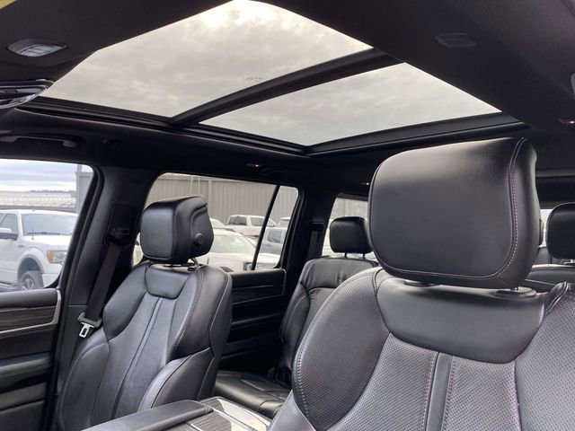 Used 2022 Jeep Wagoneer Series II w/ Premium Group I image 17