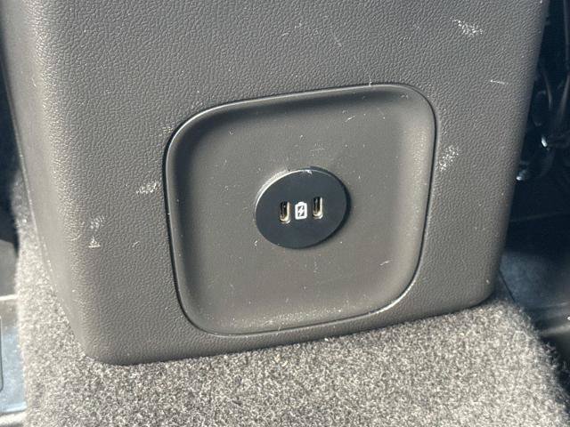 Certified 2025 Ford Escape ST-Line FWD image 31