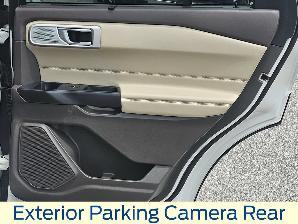 Certified 2020 Ford Explorer Platinum w/ Premium Technology Package AWD/4WD image 41