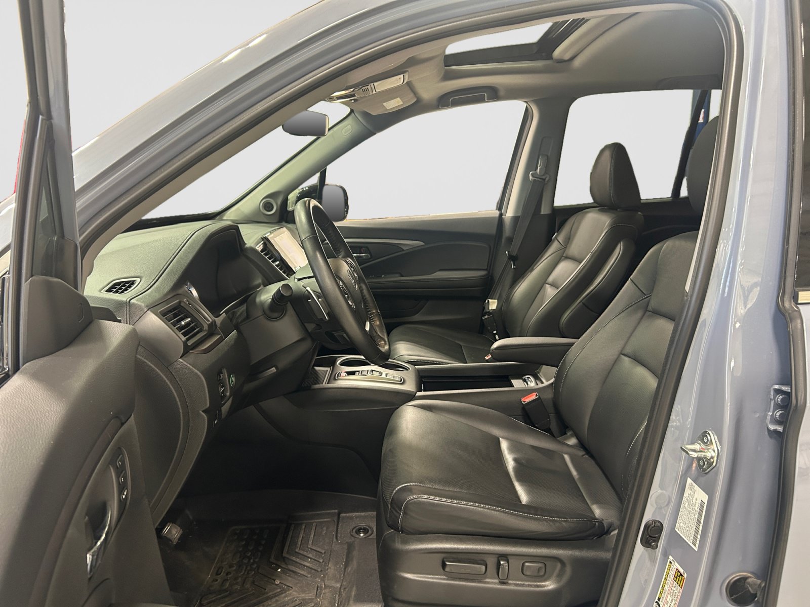 Used 2023 Honda Ridgeline RTL-E image 13