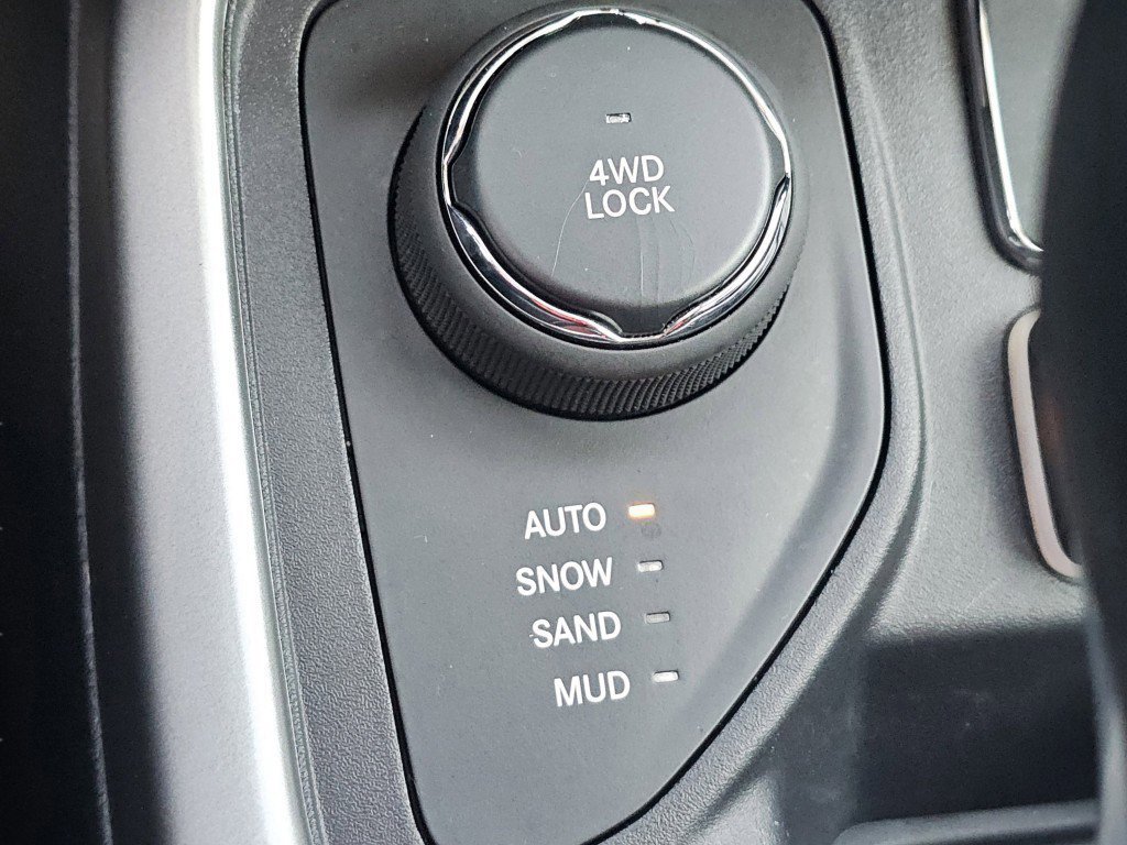 Used 2021 Jeep Compass Latitude image 15