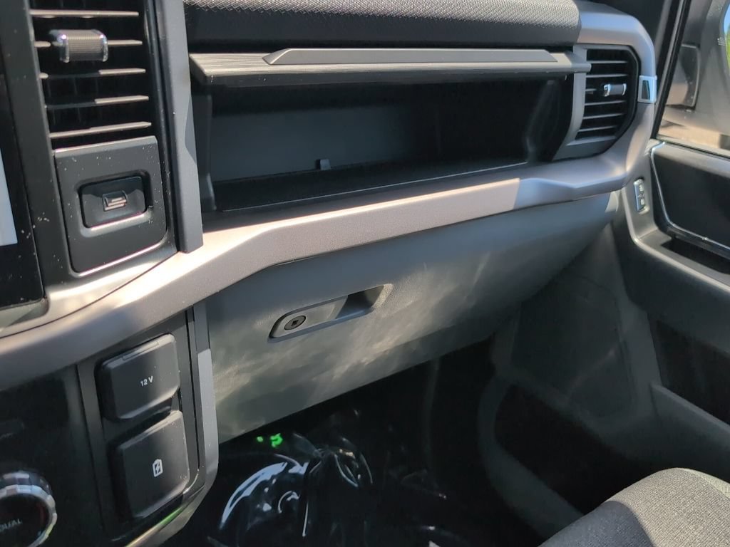 Certified 2025 Ford F150 XLT w/ Equipment Group 301A Standard RWD image 21