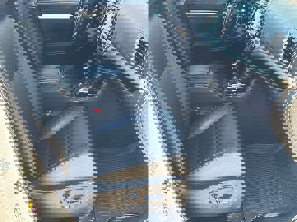 Used 2019 Toyota Highlander XLE w/ Carpet Mat Package (TMS) image 12