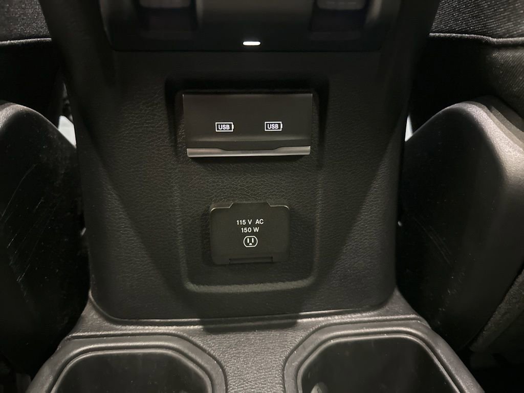 Used 2024 Jeep Wrangler Unlimited Rubicon w/ Convenience Group image 13