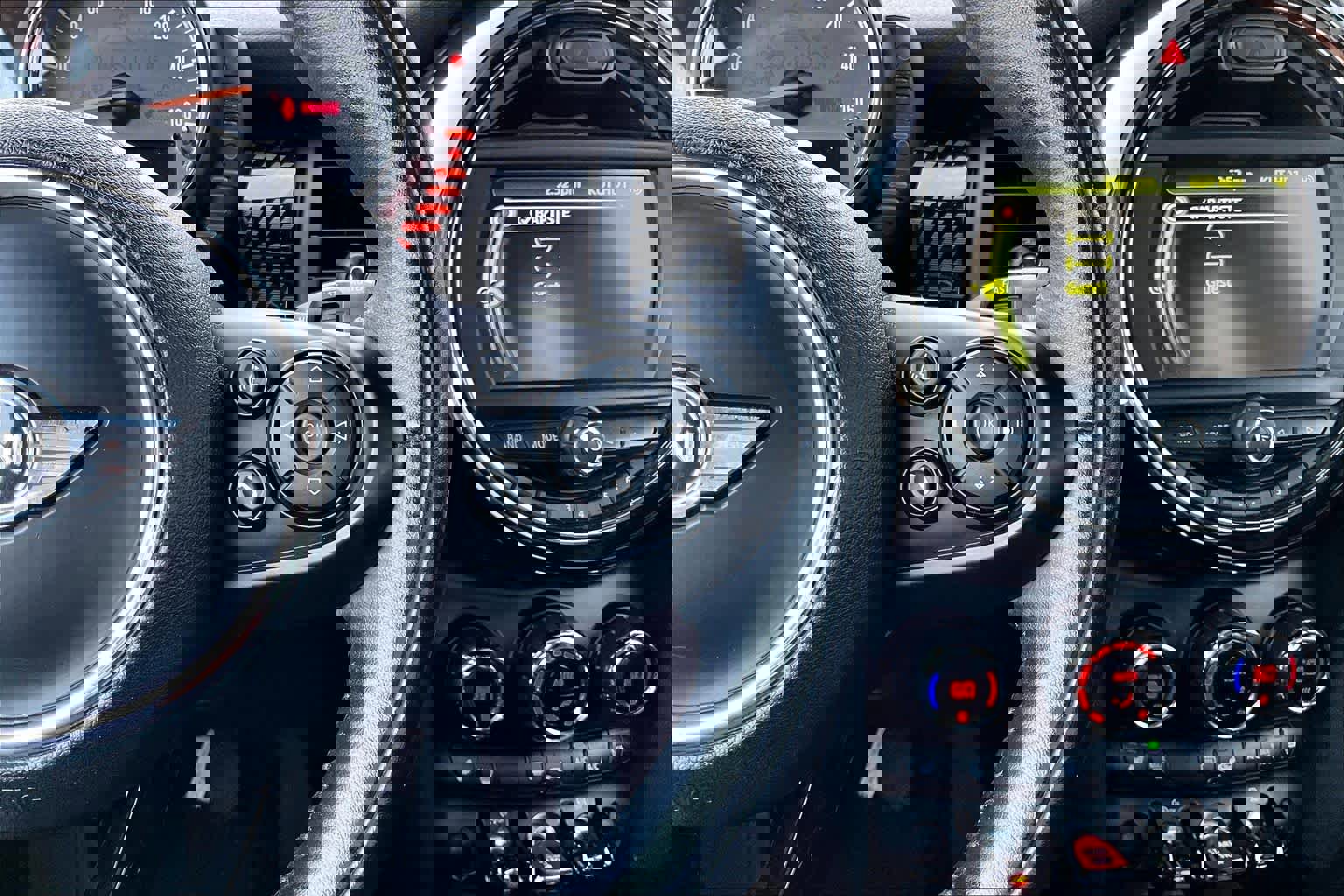 Used 2017 MINI Cooper S image 25