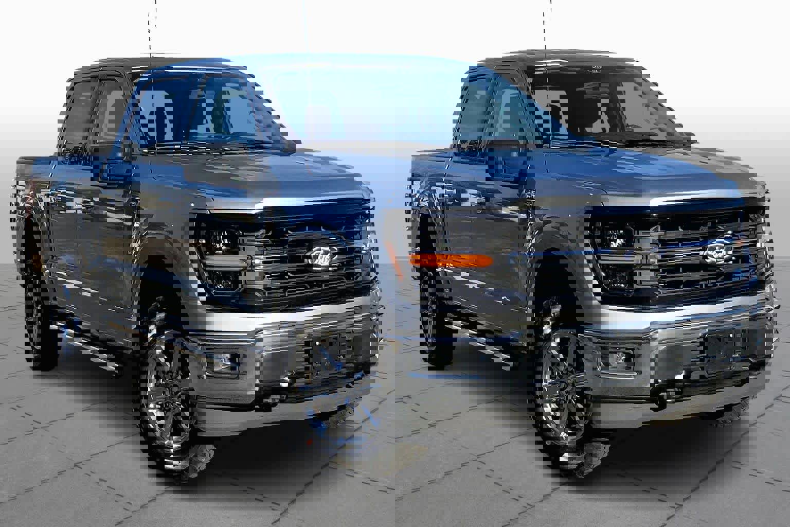 Certified 2025 Ford F150 XLT w/ Equipment Group 301A Standard image 3