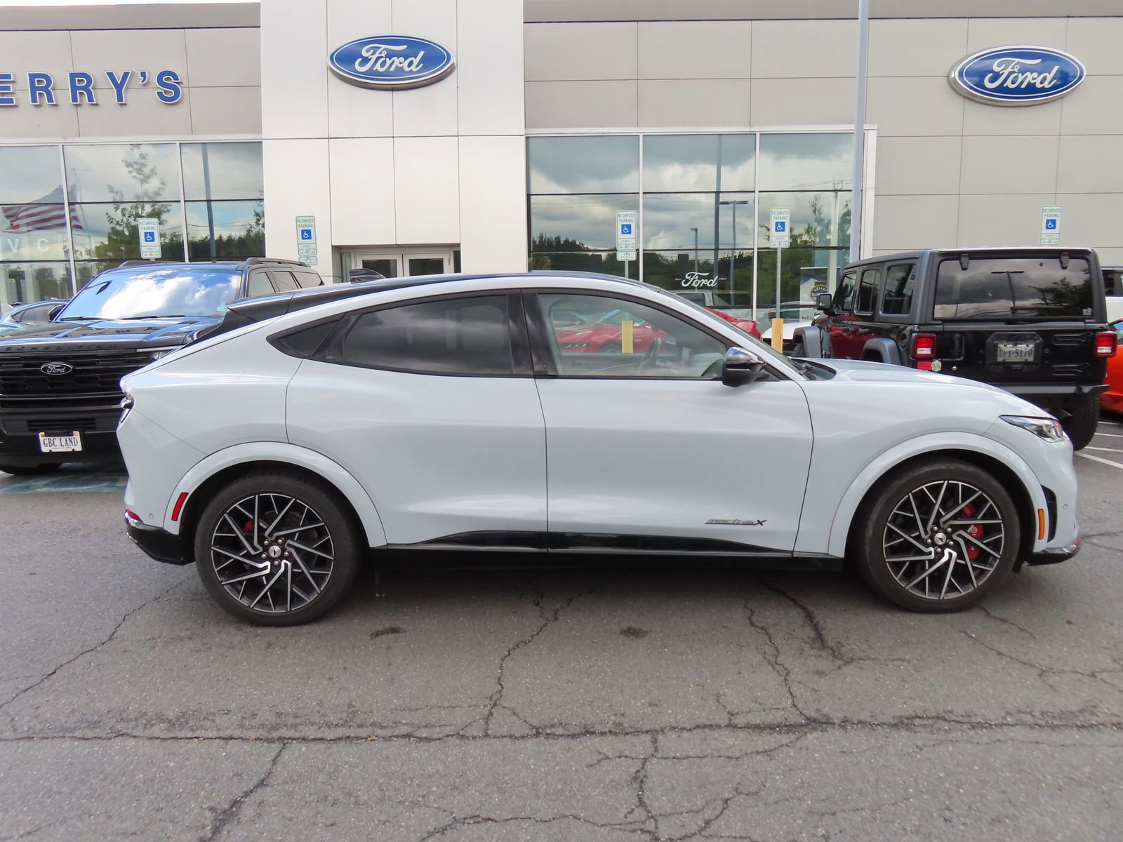 Certified 2021 Ford Mustang Mach-E GT w/ GT Performance Edition image 7