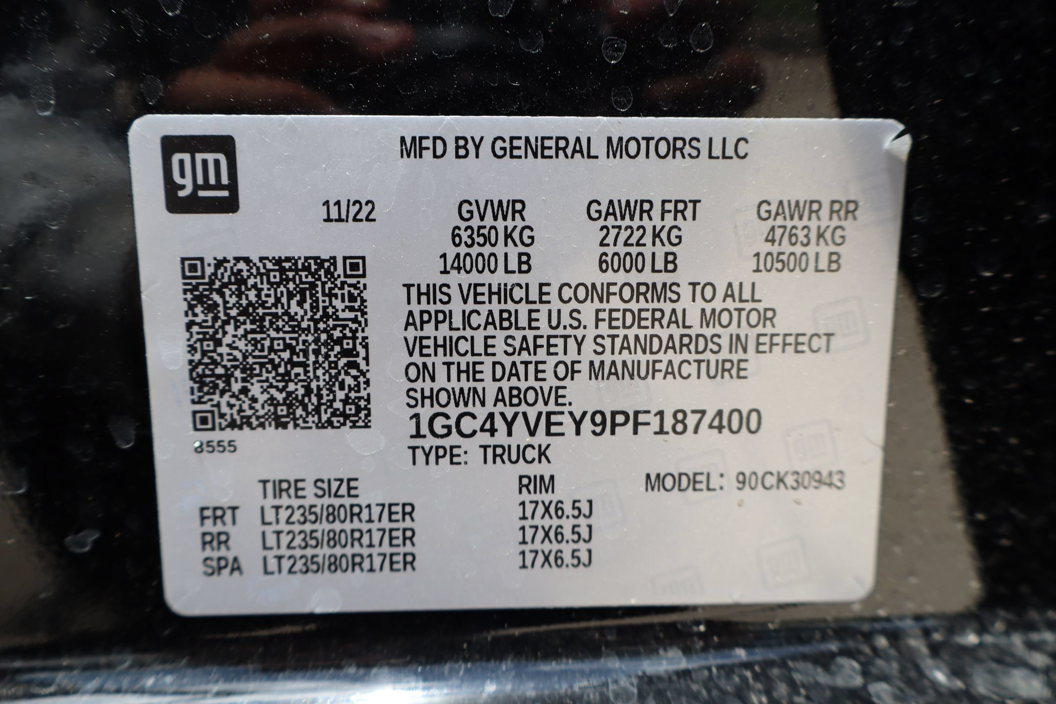 Used 2023 Chevrolet Silverado 3500 High Country AWD/4WD image 34
