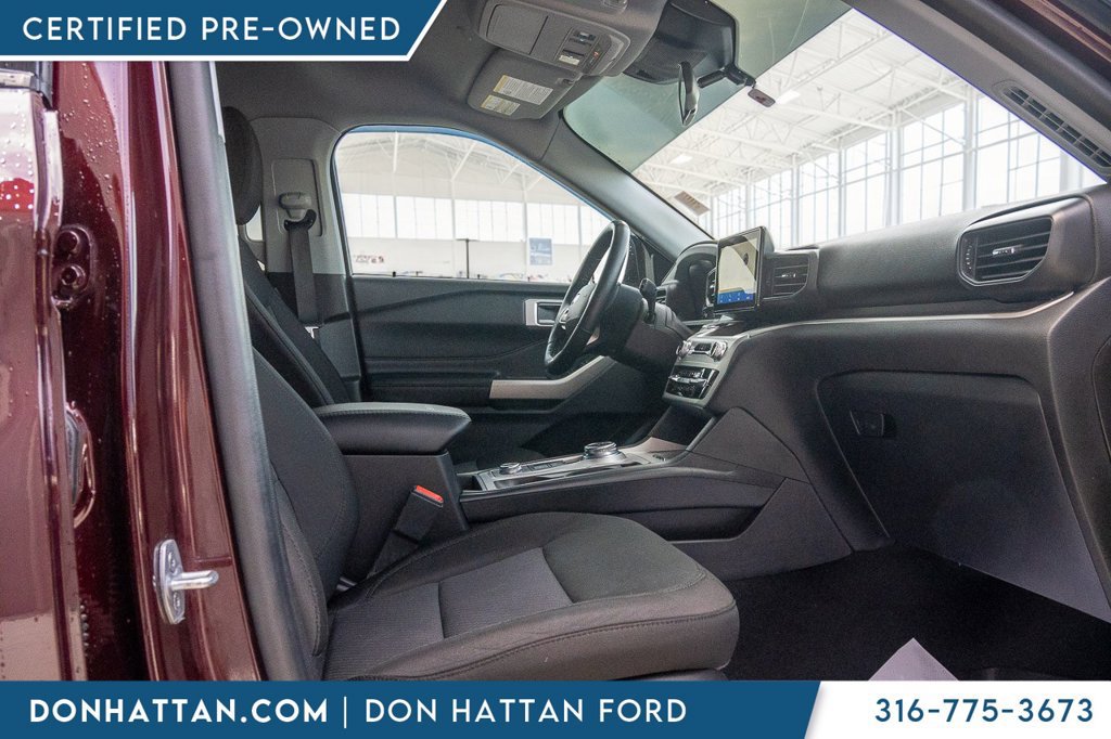 Certified 2022 Ford Explorer XLT w/ Class IV Trailer Tow Package AWD/4WD image 25