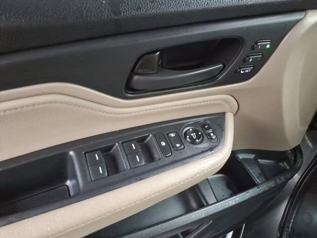 Used 2018 Honda Odyssey Touring image 20