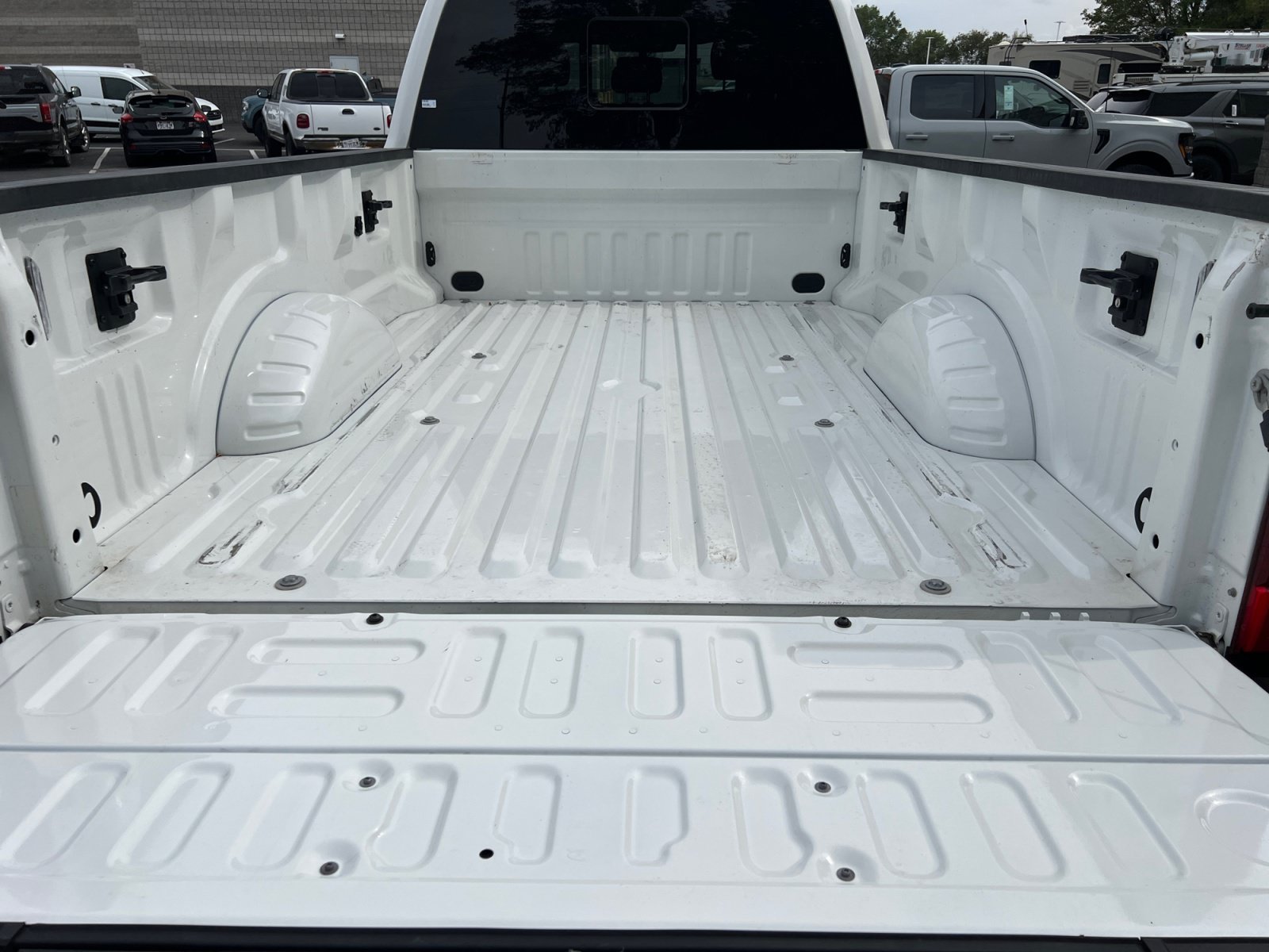 Certified 2021 Ford F350 Platinum w/ FX4 Off-Road Package AWD/4WD image 16