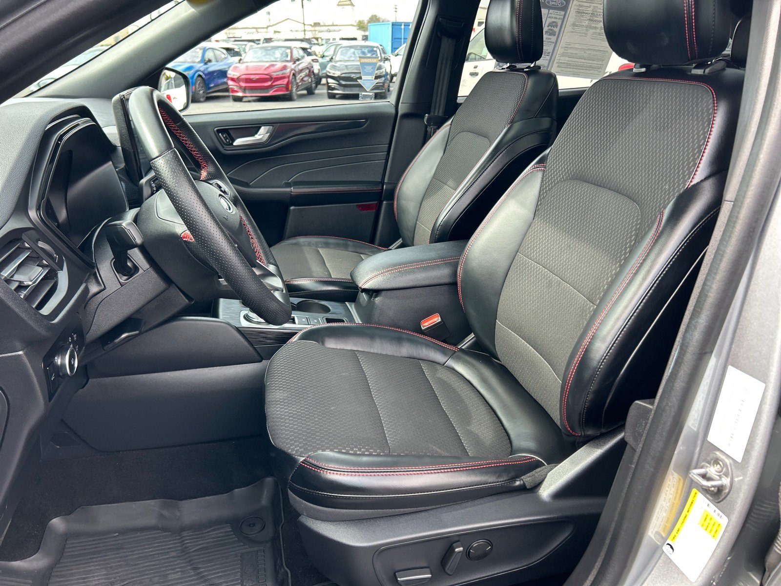 Certified 2024 Ford Escape ST-Line Select w/ Tech Pack #2 image 8