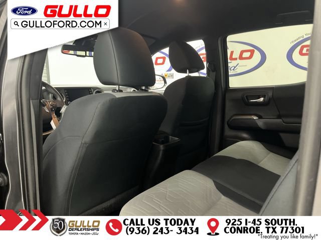 Used 2022 Toyota Tacoma TRD Off-Road w/ Technology Package AWD/4WD image 15