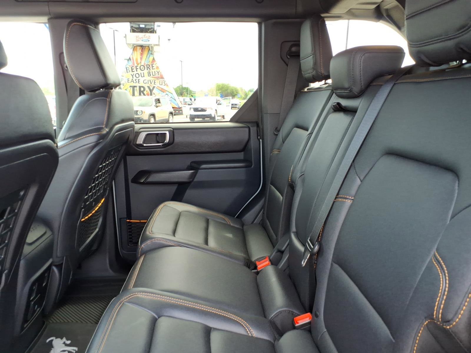 Certified 2024 Ford Bronco Badlands image 13