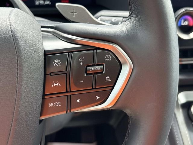 Used 2025 Lexus GX 550 w/ Accessory Package (2T) AWD/4WD image 30