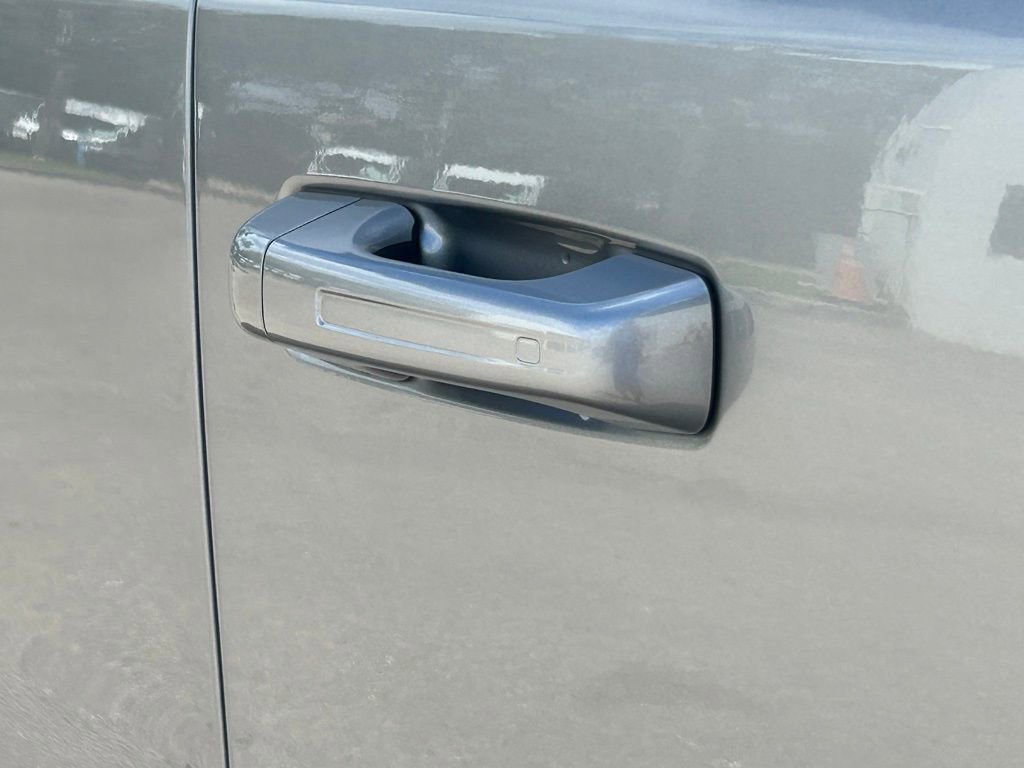 Used 2025 RAM 1500 Laramie AWD/4WD image 66