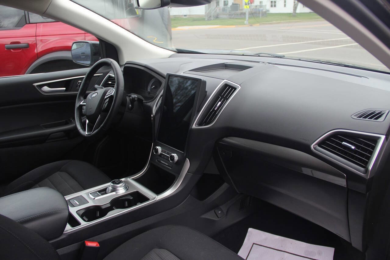 Certified 2024 Ford Edge SEL w/ Convenience Package AWD/4WD image 23