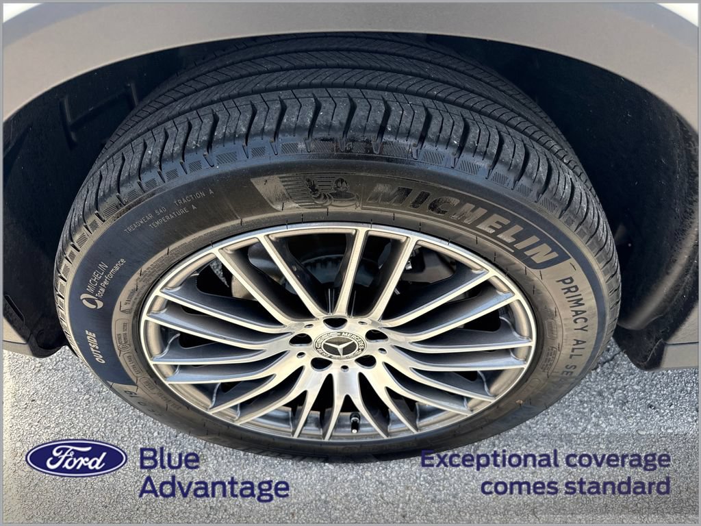 Used 2025 Mercedes-Benz GLC 300 image 12