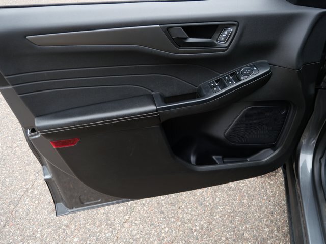 Certified 2024 Ford Escape Active AWD/4WD image 12
