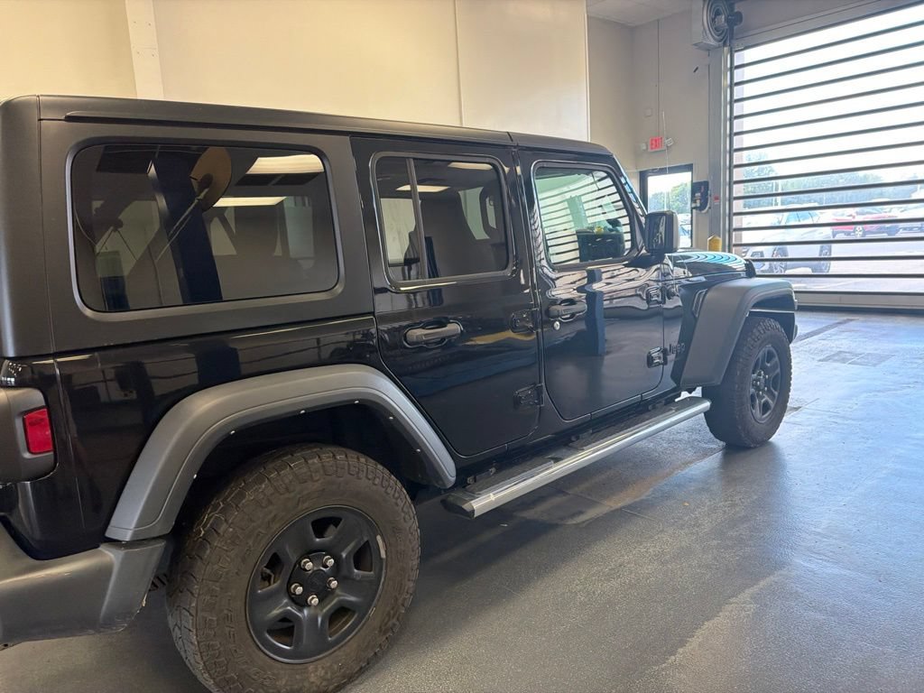 Used 2023 Jeep Wrangler Unlimited Sport AWD/4WD image 7