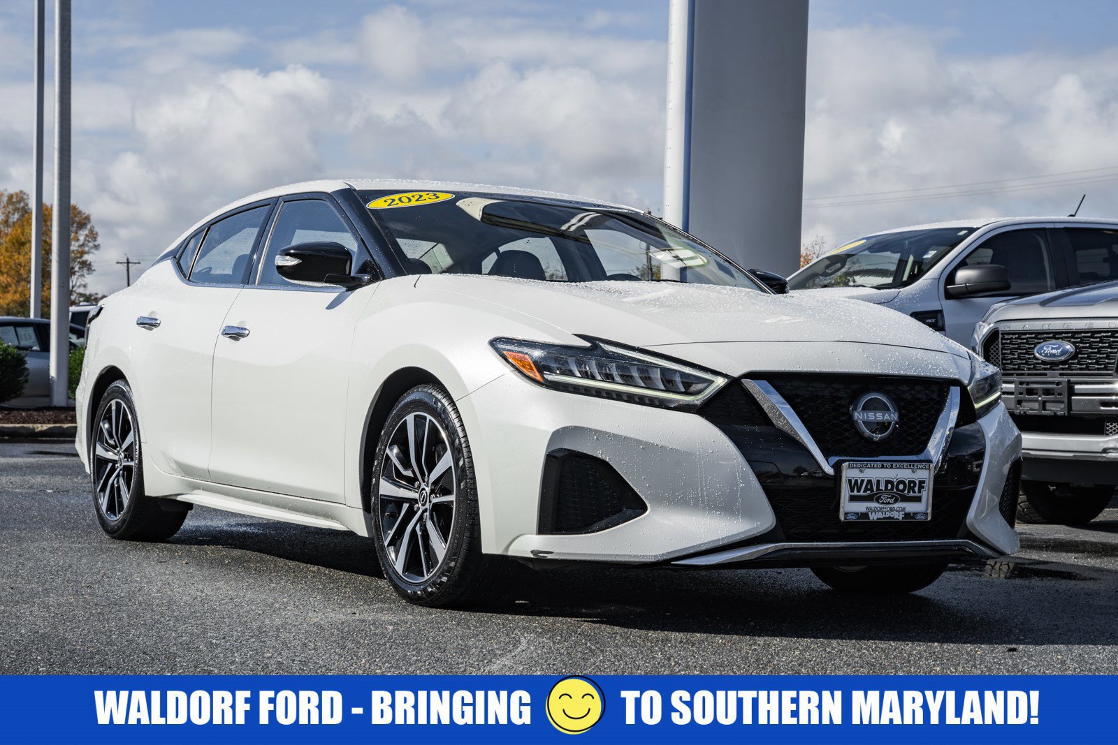 Used 2023 Nissan Maxima SV w/ Floor Mat Group