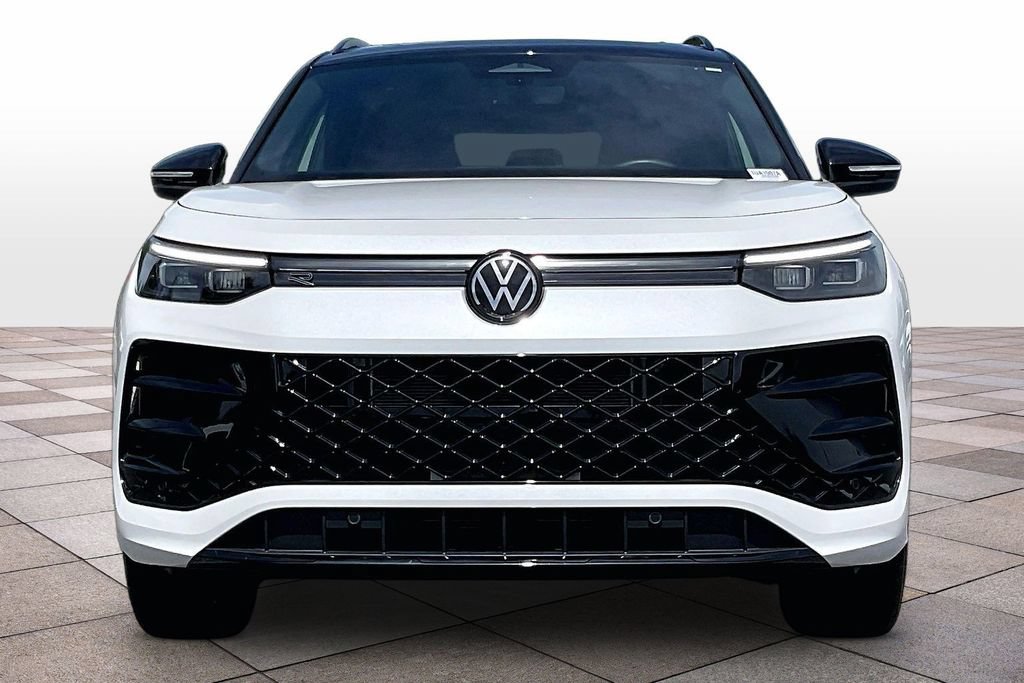 Used 2026 Volkswagen Tiguan SE R-Line AWD/4WD image 3