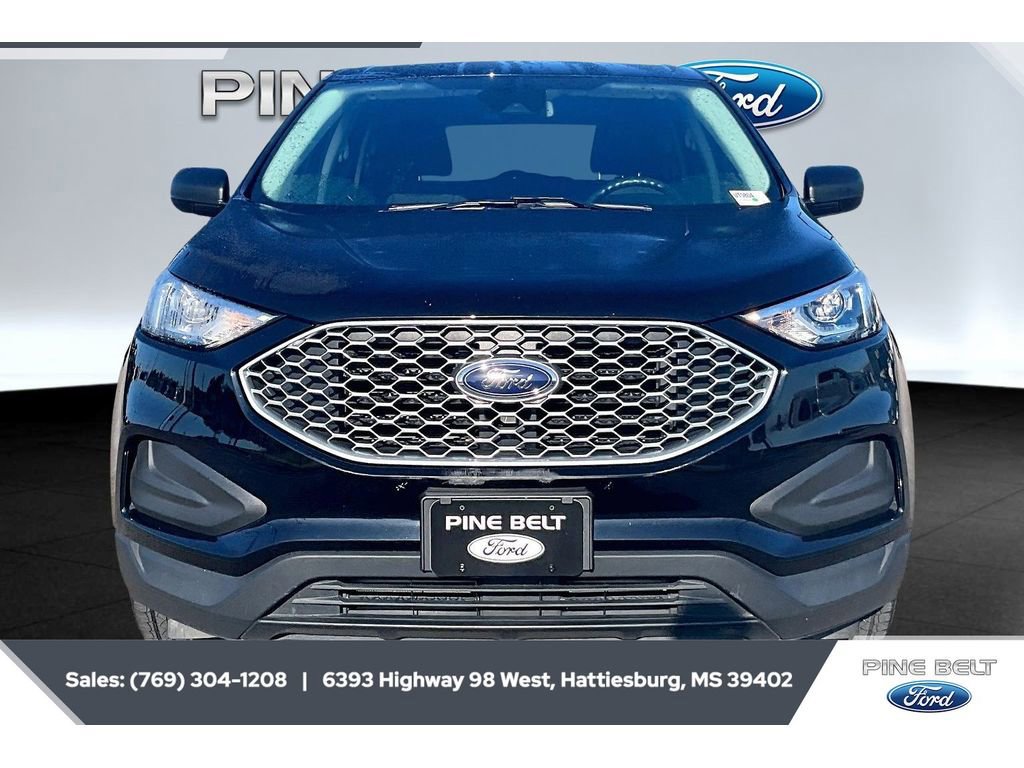 Certified 2023 Ford Edge SE image 6