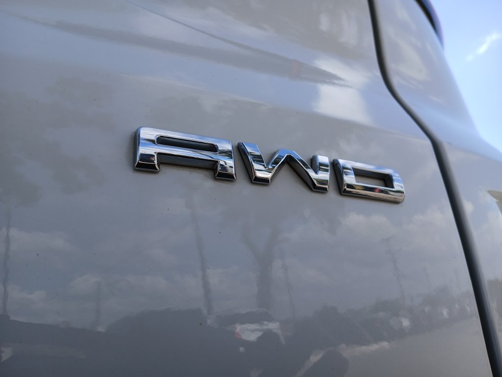 Certified 2024 Ford Escape Active AWD/4WD image 23