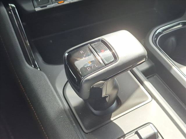 Used 2024 GMC Sierra 1500 AT4 w/ AT4 Premium Package AWD/4WD image 13