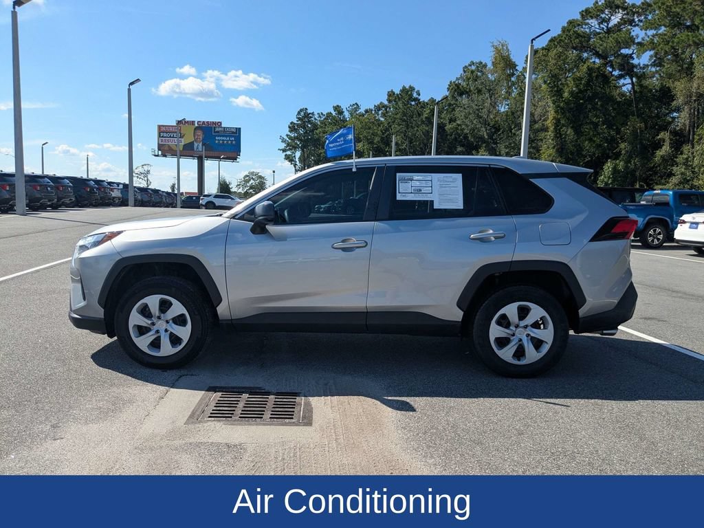 Used 2024 Toyota RAV4 LE FWD image 11
