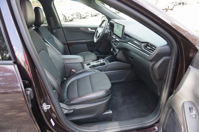 Certified 2023 Ford Escape ST-Line w/ Equipment Group 301A image 8