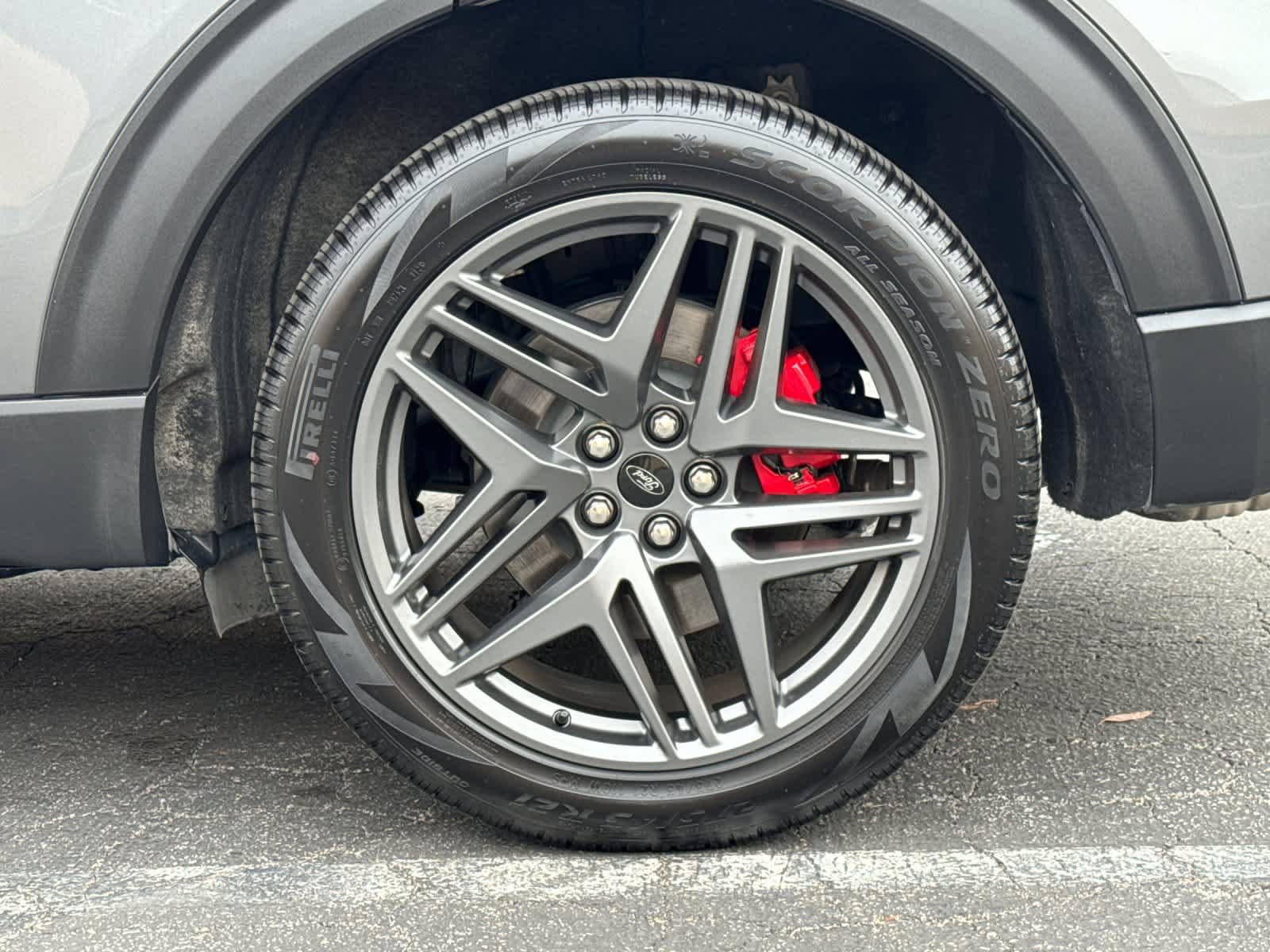 Certified 2026 Ford Explorer ST-Line w/ ST-Line Street Pack RWD image 28