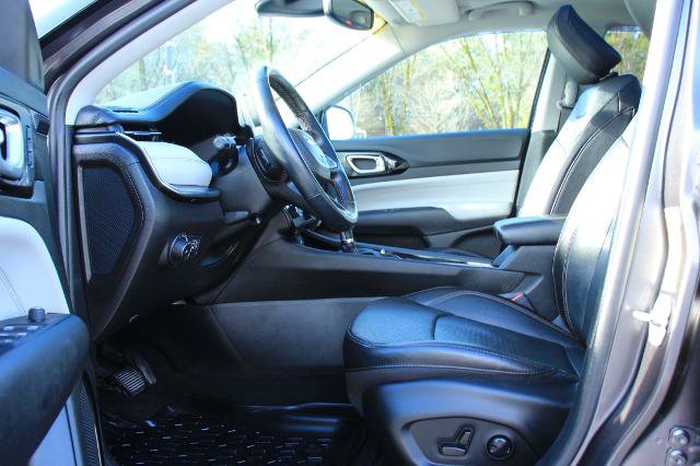 Used 2022 Jeep Compass Limited w/ Elite Group AWD/4WD image 10