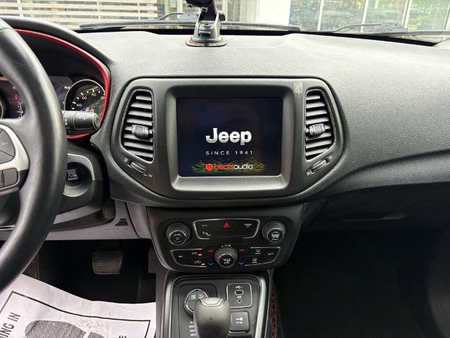 Used 2019 Jeep Compass Trailhawk w/ Leather Interior Group AWD/4WD image 13