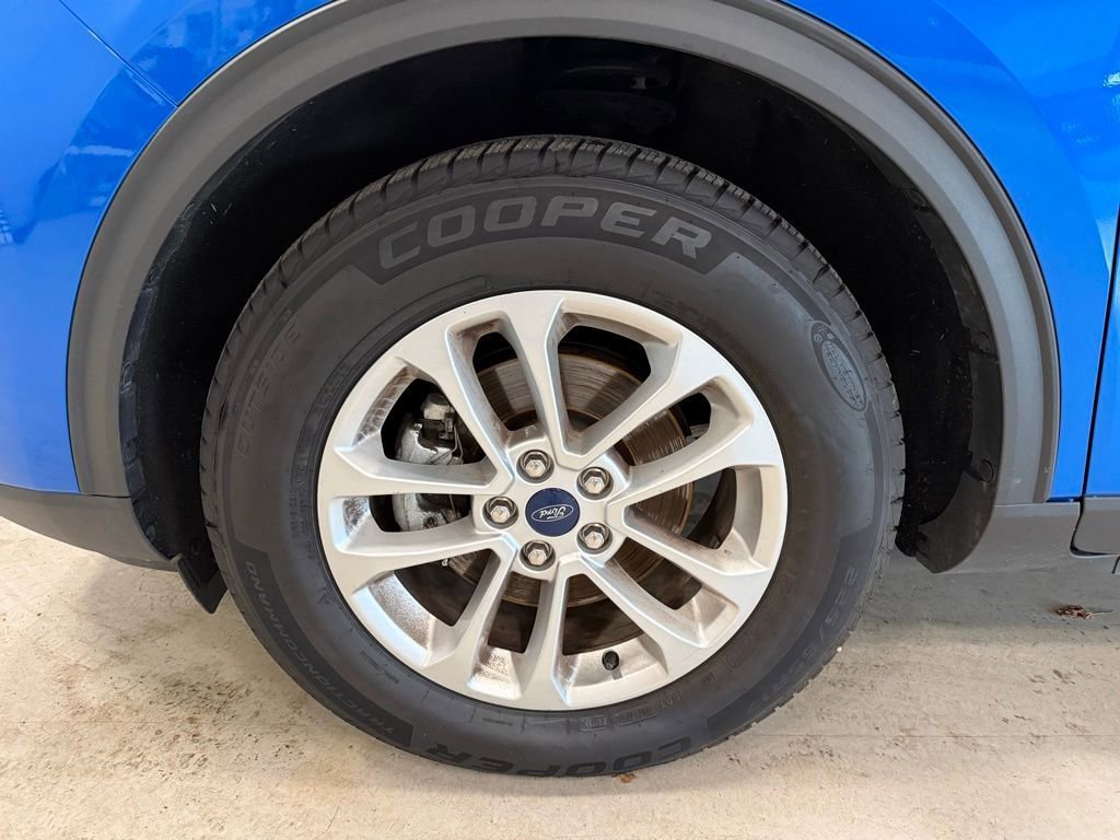 Certified 2020 Ford Escape SE AWD/4WD image 30