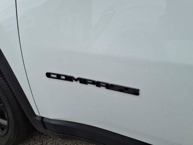 Used 2025 Jeep Compass Latitude w/ Altitude Special Edition AWD/4WD image 9