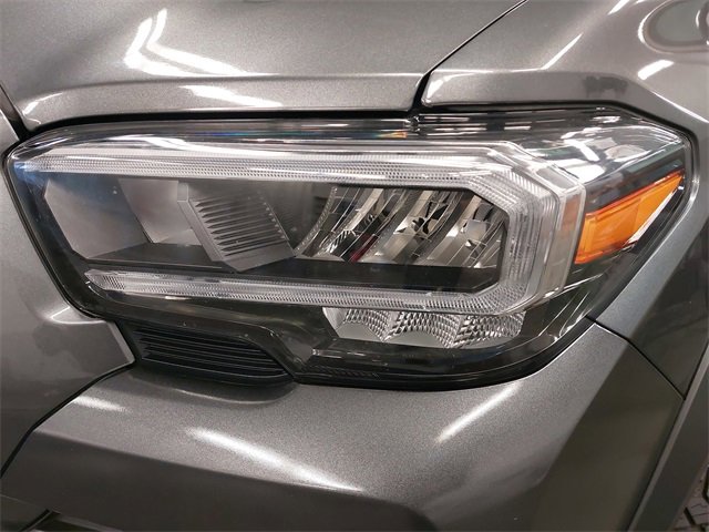 Used 2023 Toyota Tacoma 4x4 Double Cab image 29