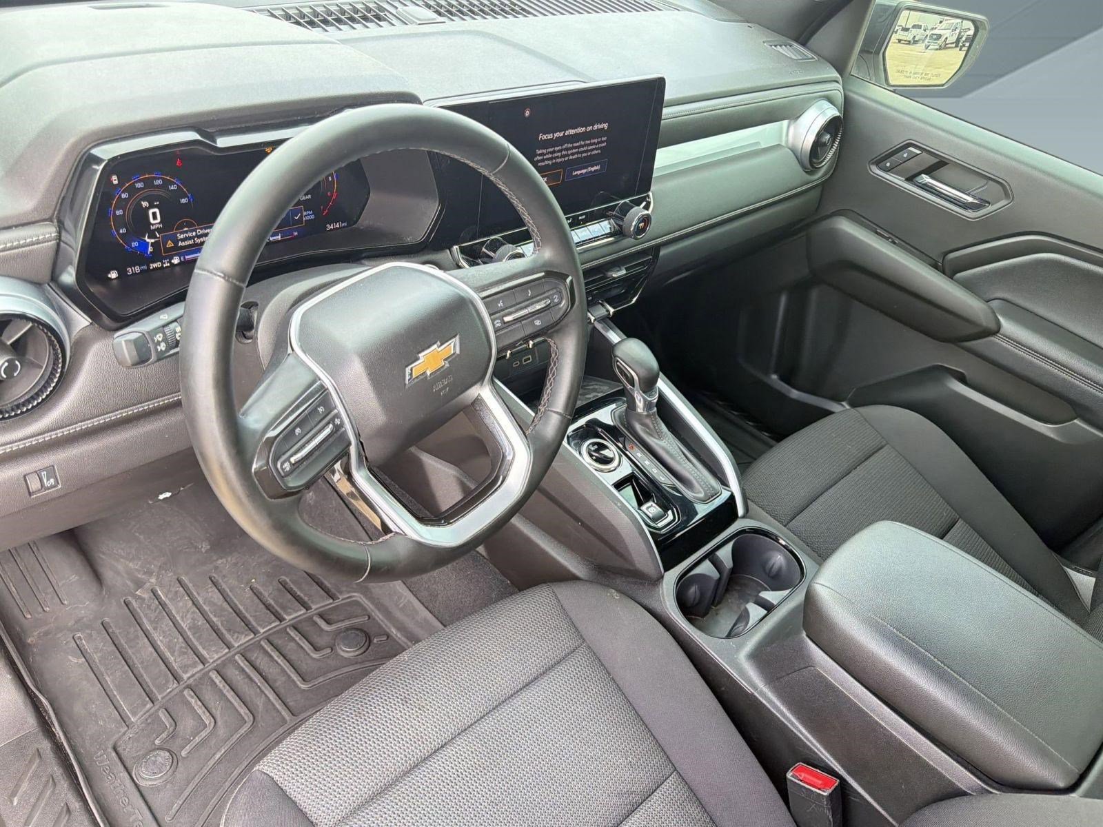 Used 2024 Chevrolet Colorado LT w/ LT Convenience Package AWD/4WD image 4