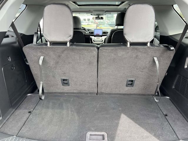 Certified 2023 Ford Explorer XLT w/ Equipment Group 202A AWD/4WD image 9